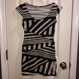 ✨4 for $25✨ bodycon dress